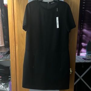 Elie Tahari short sleeve dress